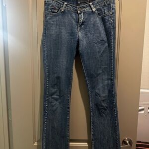 Stylish Blue Straight Leg Women's Jeans